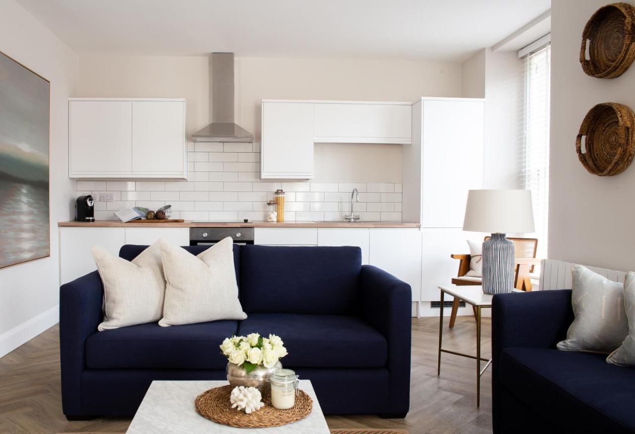 Salthouse Apartment อาแบร์ไรรอน ภายนอก รูปภาพ