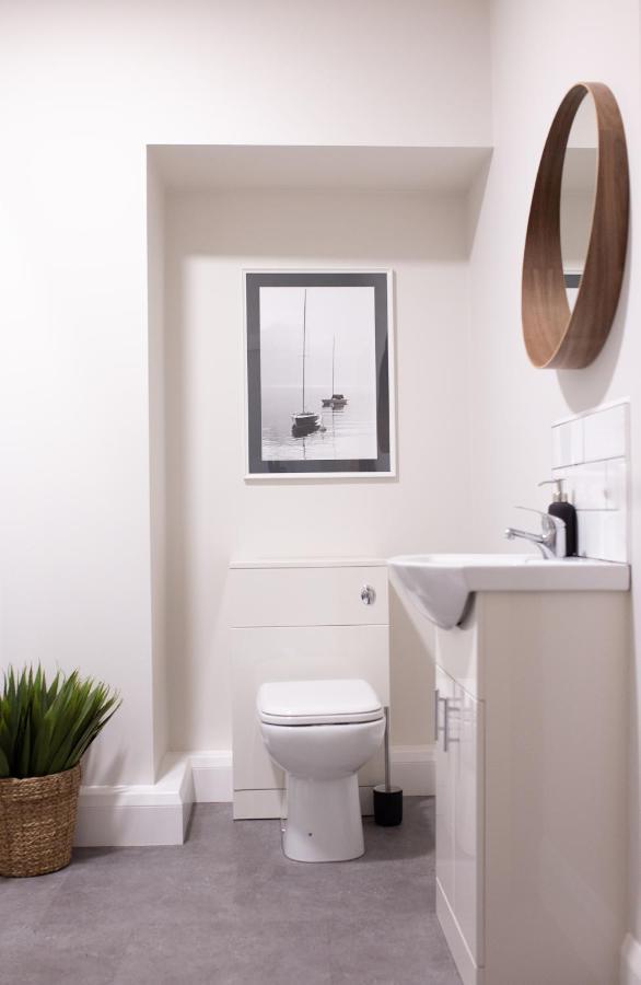 Salthouse Apartment อาแบร์ไรรอน ภายนอก รูปภาพ